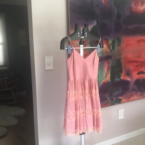 Betsey Johnson Dresses & Skirts - Betsey Johnson peach spaghetti strap sun dress size 10 lace